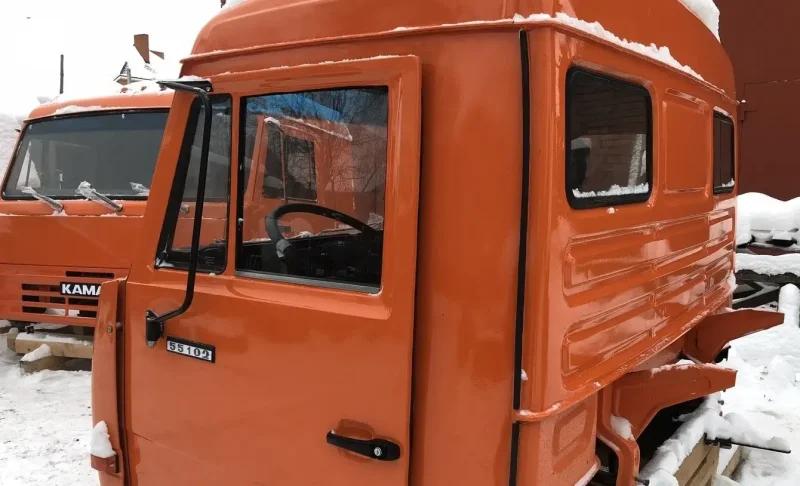 КАМАЗ 55111 дверные обшивки