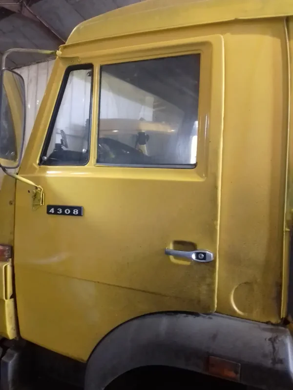 5320-6101015 Панель двери левая КАМАЗ