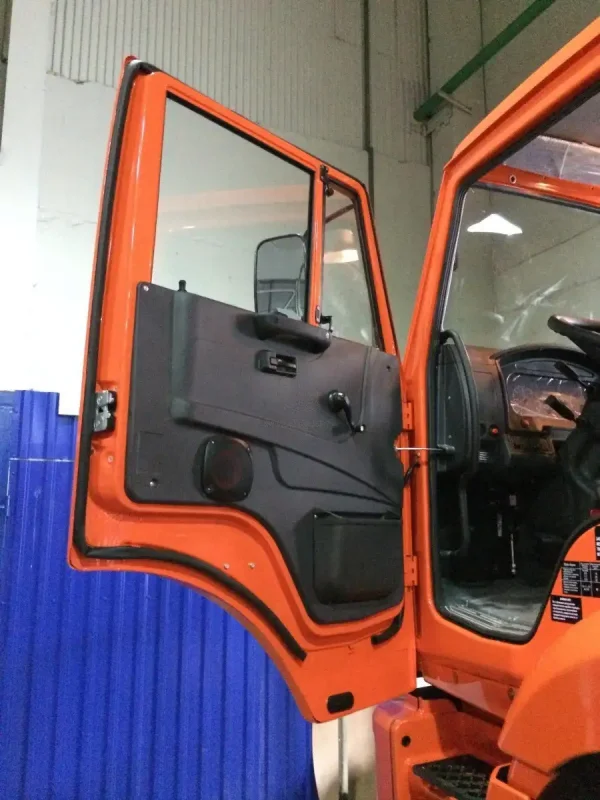 Акустику в КАМАЗ 6520