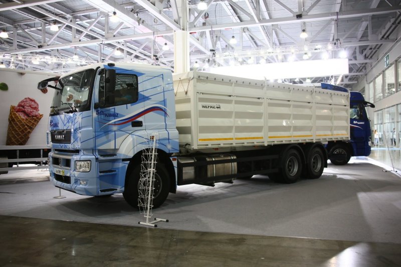 Новый КАМАЗ 5490