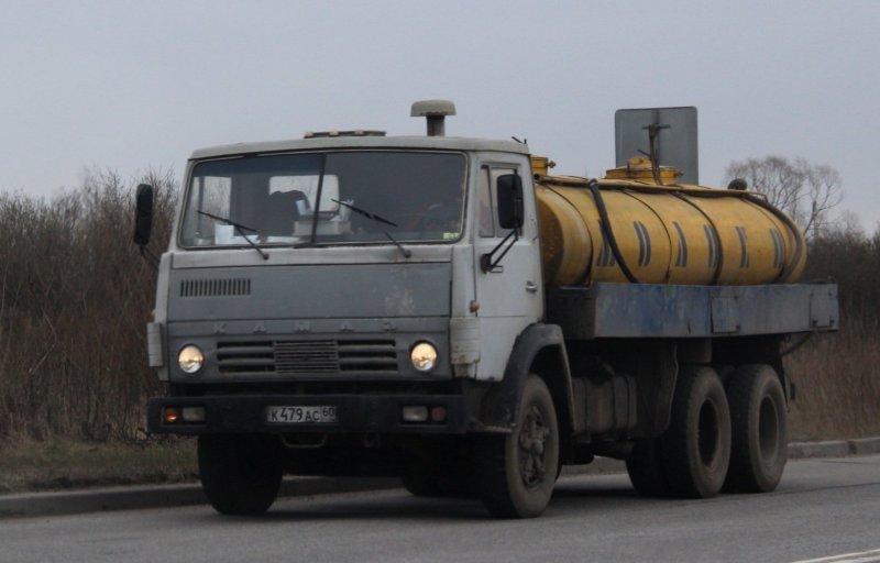 КАМАЗ 5320 молоковоз