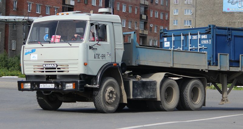 КАМАЗ старый 54115