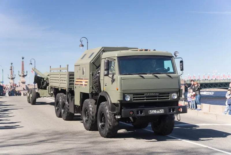 КАМАЗ 63501 медведь
