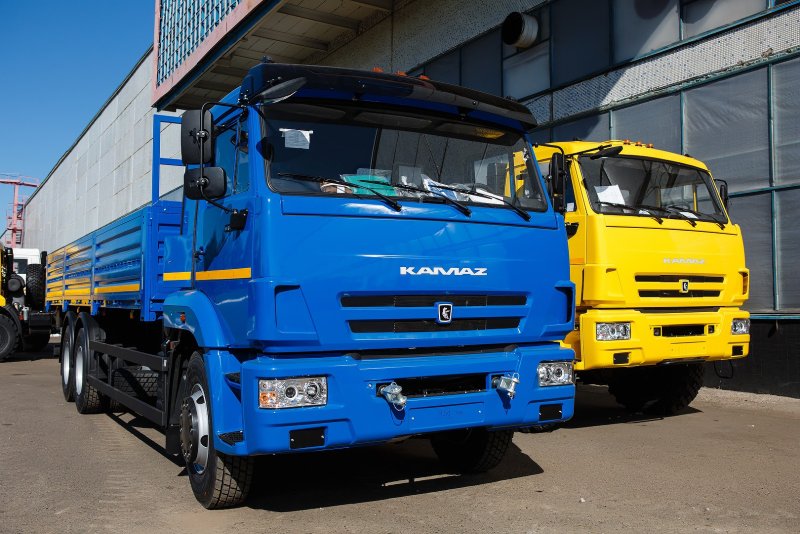Грузовик КАМАЗ 65117