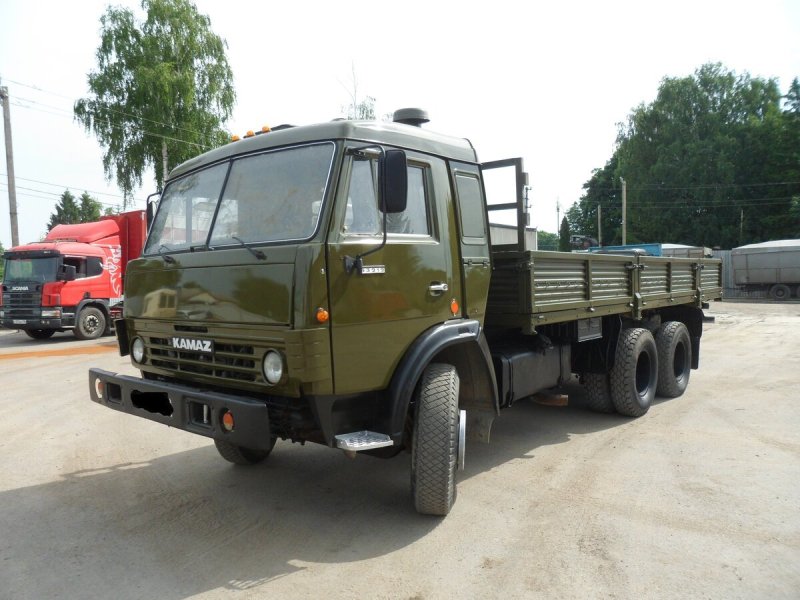 КАМАЗ 53212 бортовой