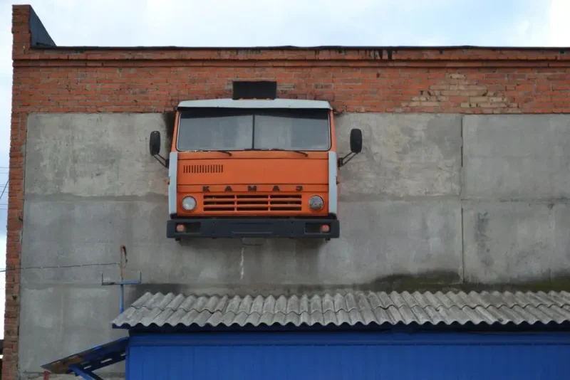 Старый Ржавый КАМАЗ