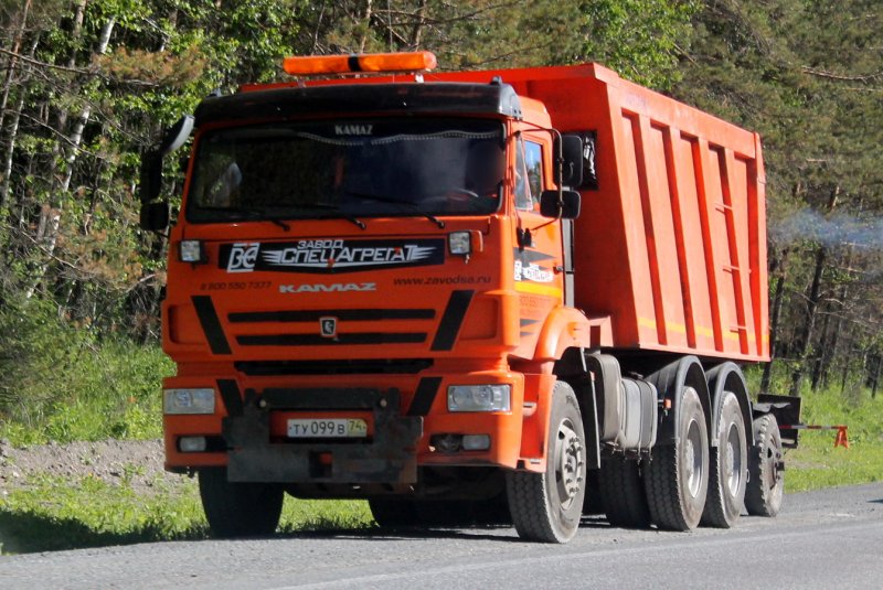 КАМАЗ 6520