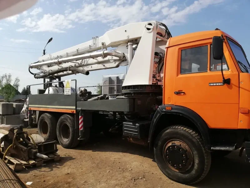 Бетононасос КАМАЗ АБН 75/42 — 42 М