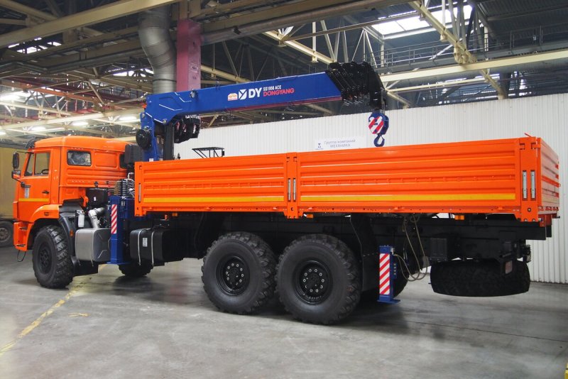 КАМАЗ 43118 С КМУ Dongyang