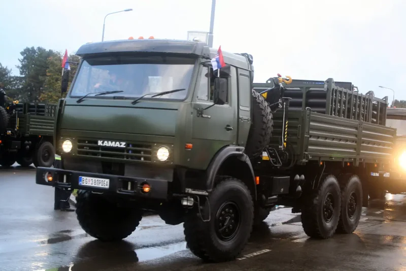 КАМАЗ 1и37