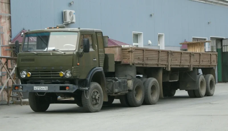 КАМАЗ 55102 бортовой