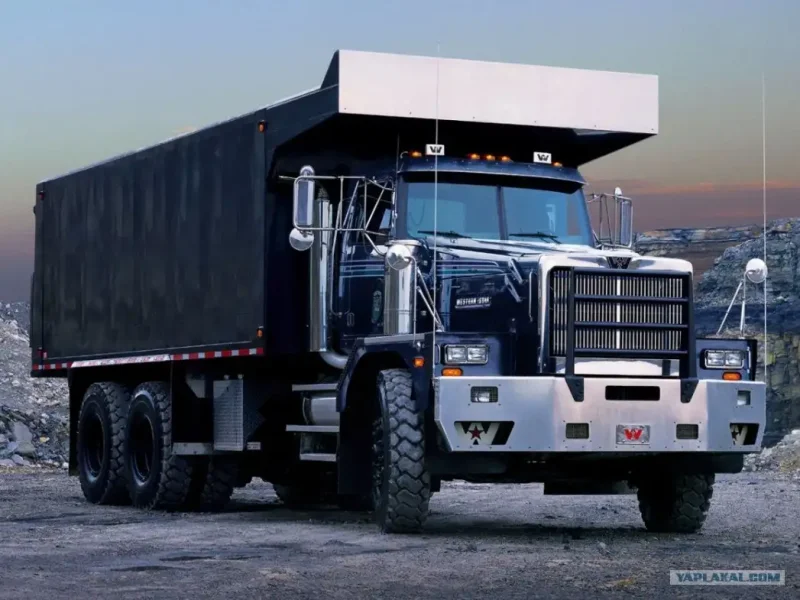 Western Star 6900 XD