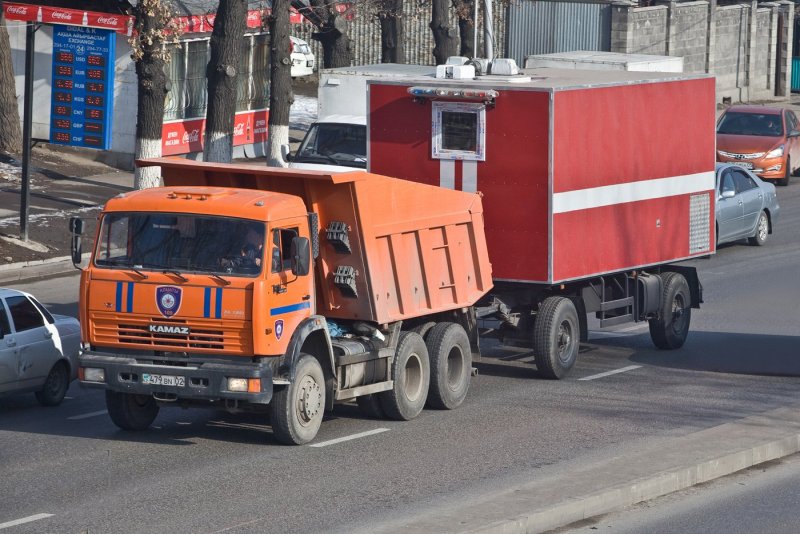 КАМАЗ 65115 самосвал с прицепом самосвал