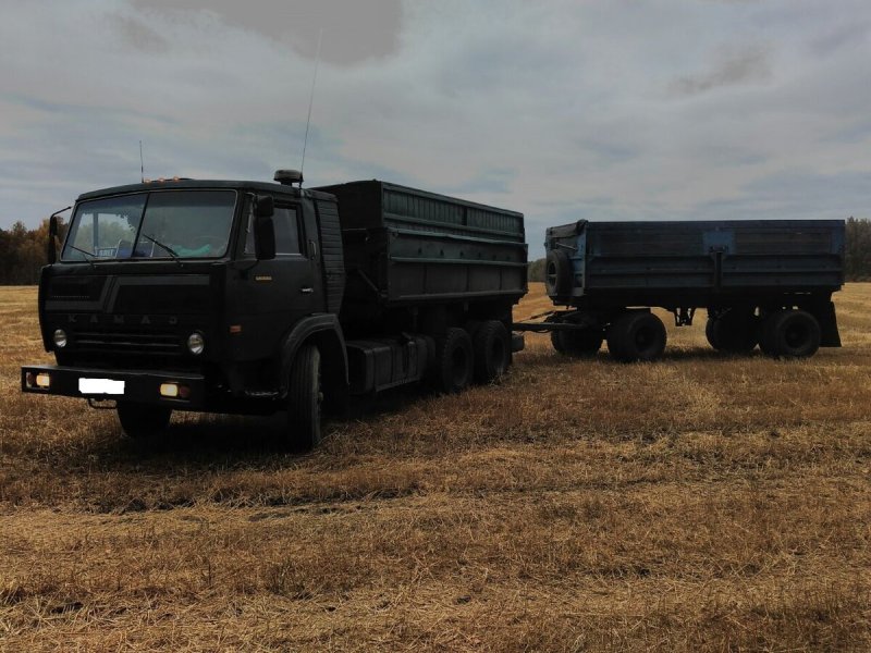 КАМАЗ 5320 зерновоз с прицепом