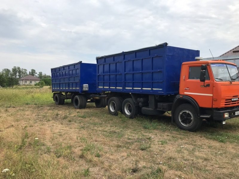 КАМАЗ 55102 сельхозник с прицепом