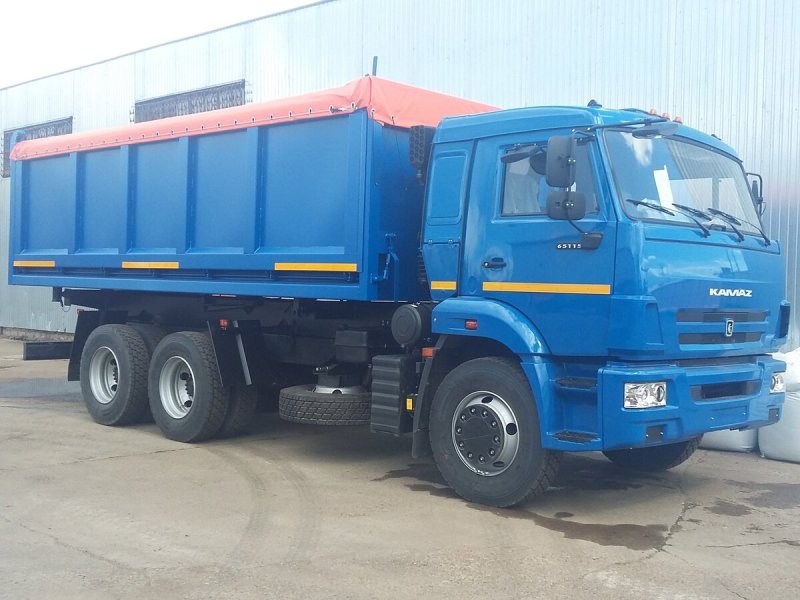 КАМАЗ 65115 самосвал в синей окраске