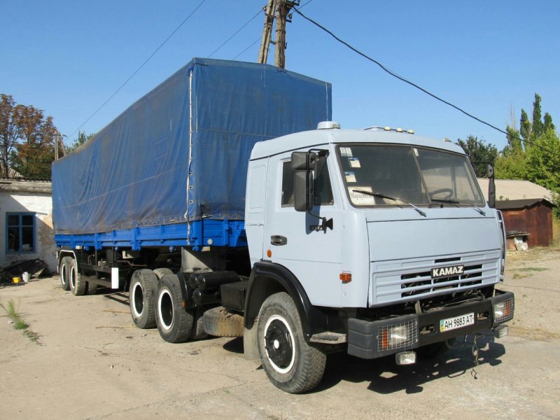 КАМАЗ 54115 С полуприцепом МАЗ