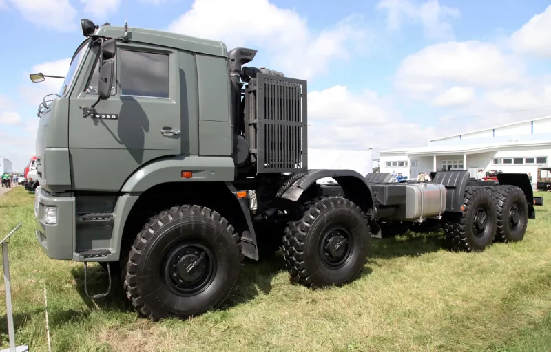 Седельный тягач КАМАЗ 63501