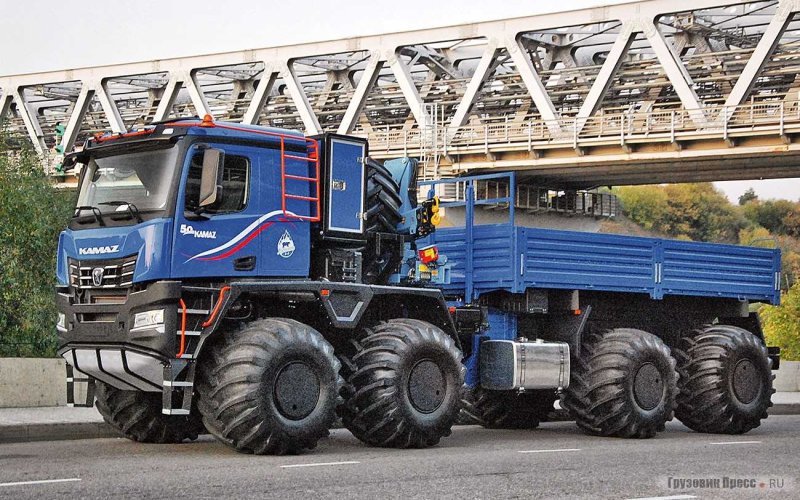 КАМАЗ Арктика 8х8