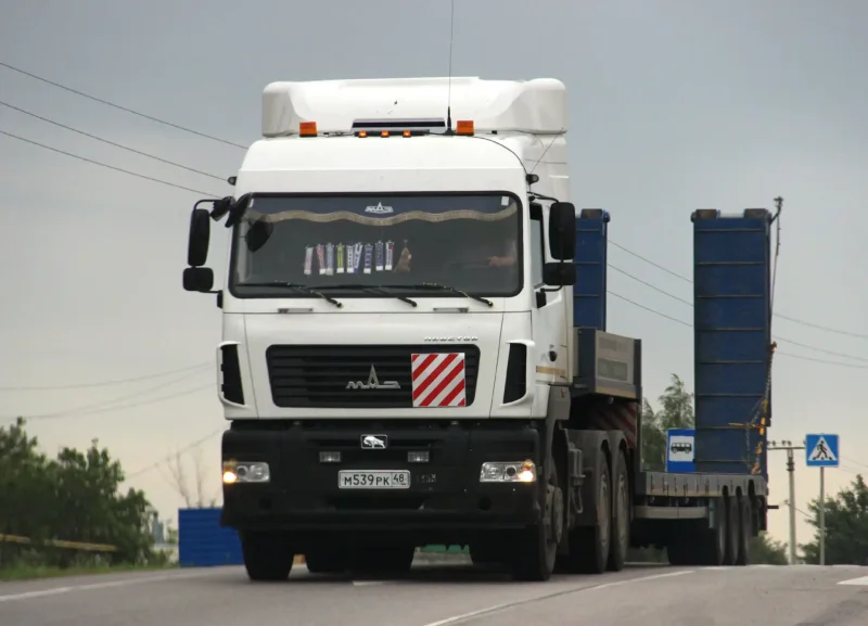 МАЗ 6430 зерновоз