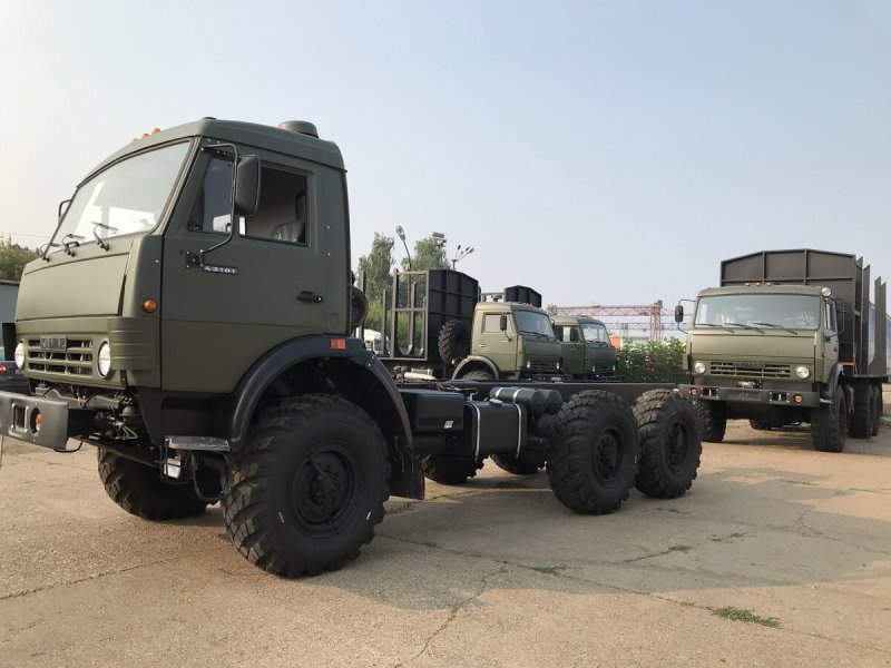 2 КАМАЗ 4310
