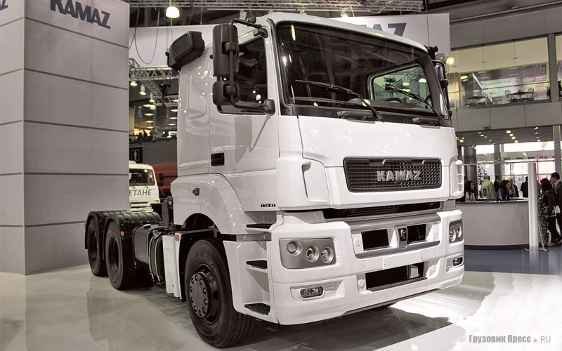 Седельный тягач КАМАЗ 65206