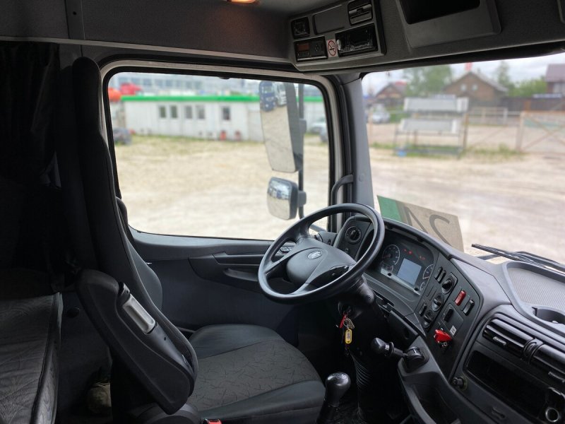 КАМАЗ 65206 т5 кабина