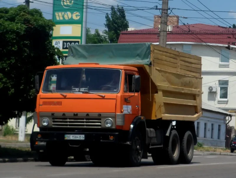 Тонировка на КАМАЗ 6520 евро