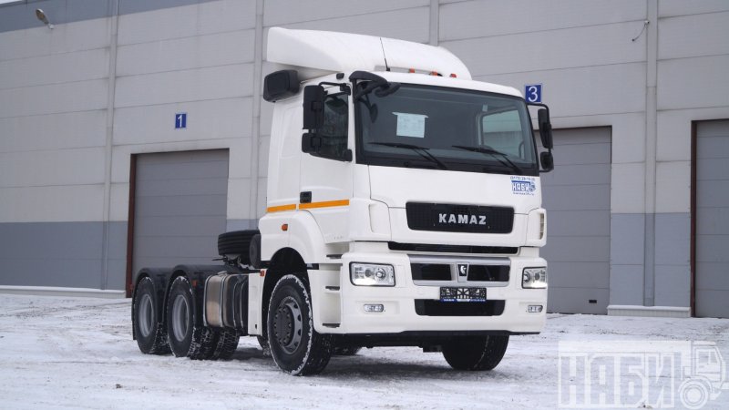 Новый КАМАЗ тягач 65206