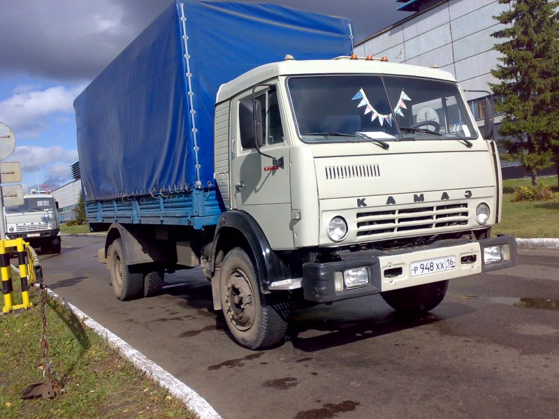 КАМАЗ 43255 самосвал