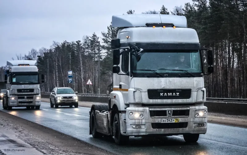 Грузовик КАМАЗ 5490