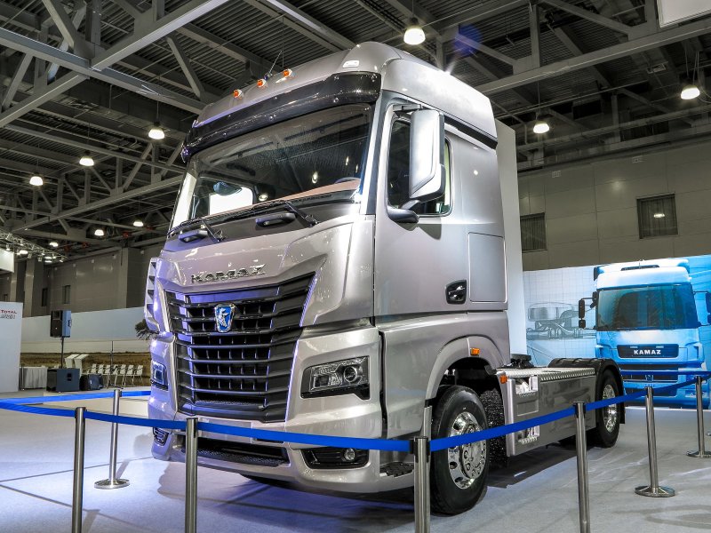 Тягач КАМАЗ-54901