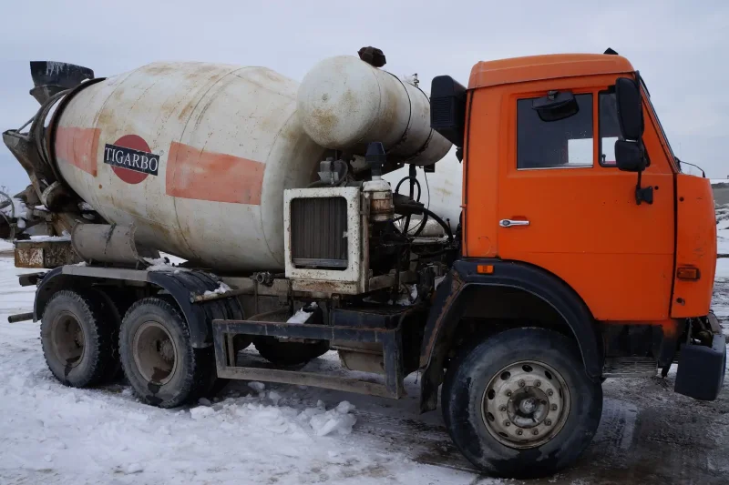 КАМАЗ 53229 миксер