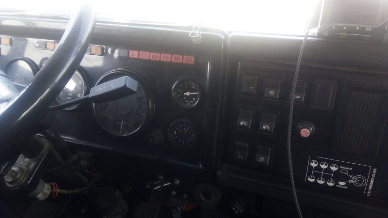 КАМАЗ 65115 салон кабины