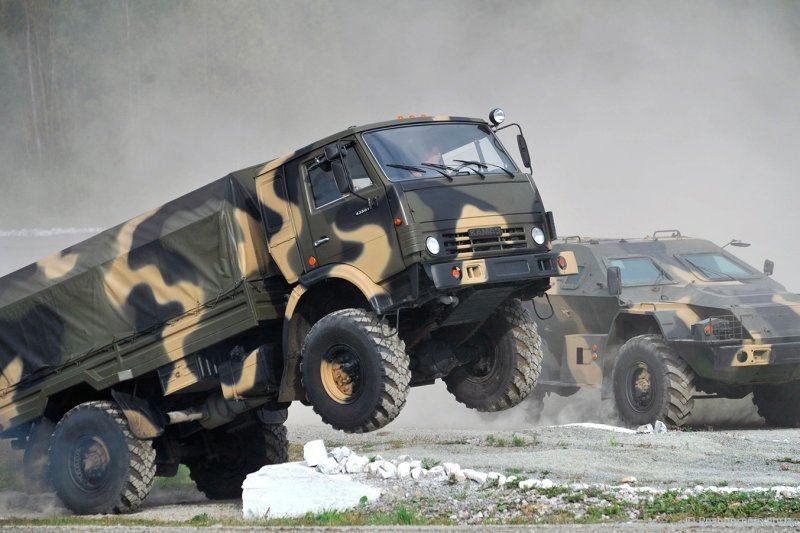 КАМАЗ 6350 армейский