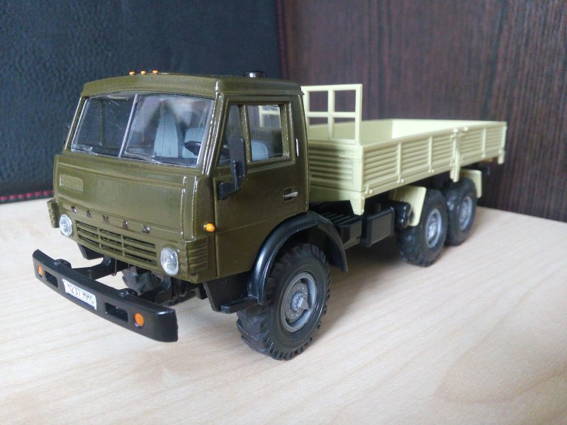 КАМАЗ 4310