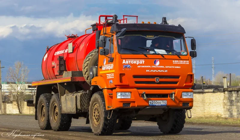 КАМАЗ-43118 6х6