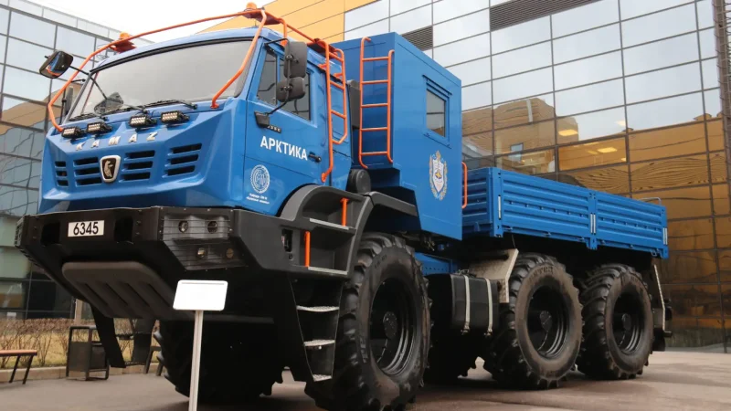 Новый КАМАЗ 2022 тягач
