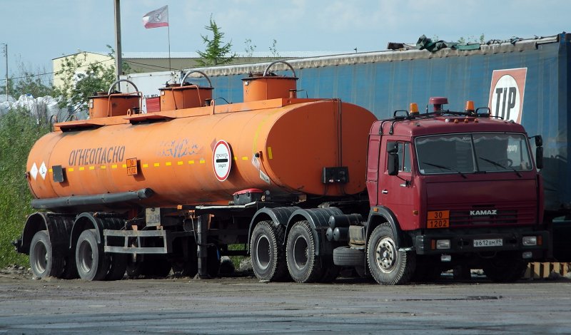 КАМАЗ 54115 С цистерной