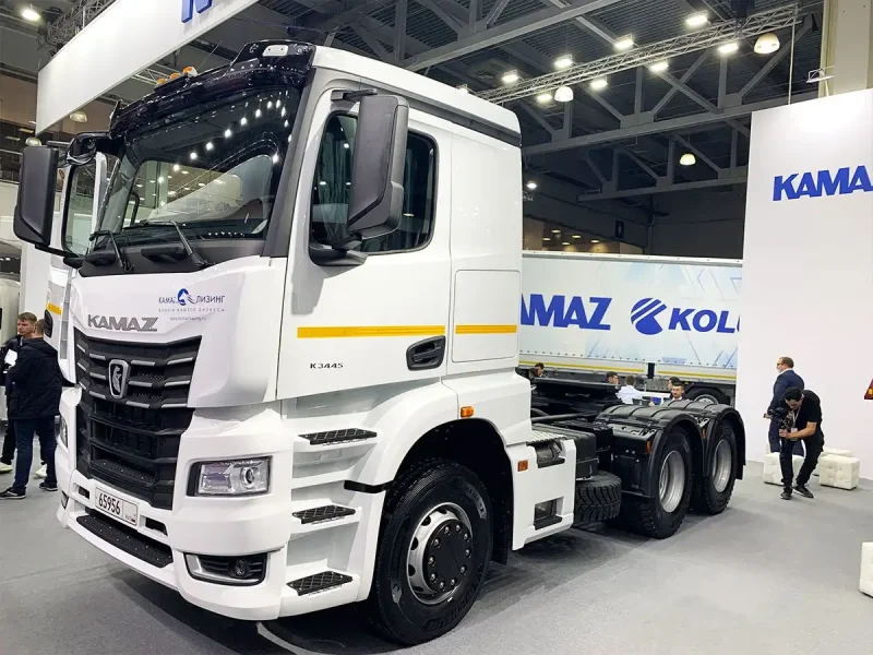 Новый КАМАЗ 2022 тягач