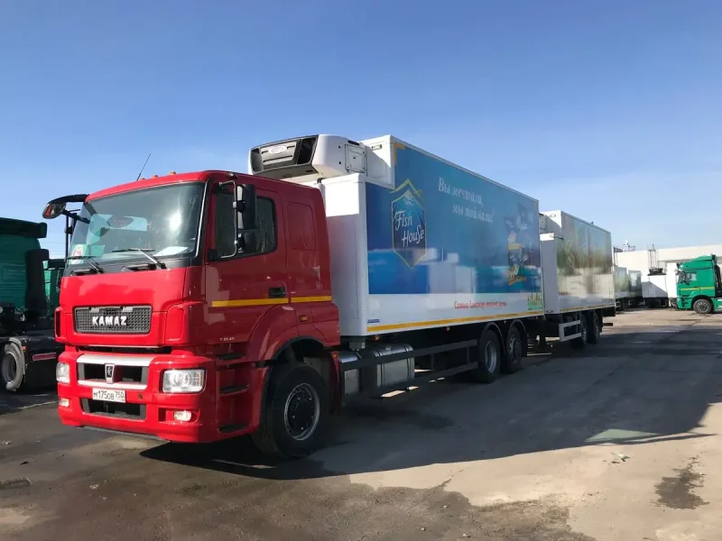КАМАЗ 65208 С прицепом