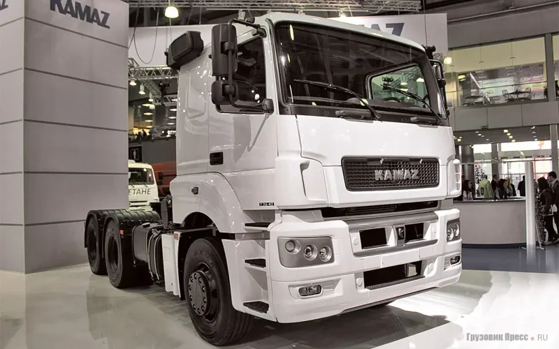 Седельный тягач КАМАЗ 65206