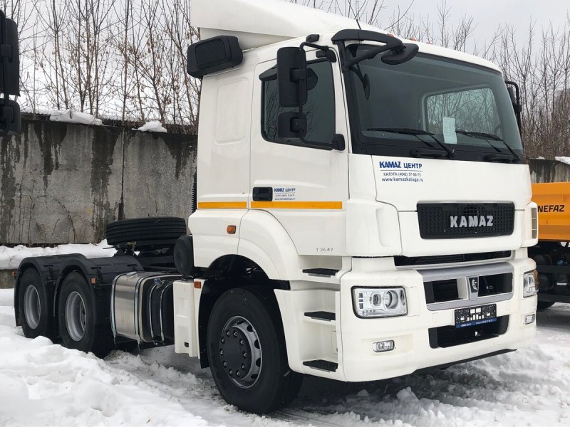 Новый КАМАЗ 65206