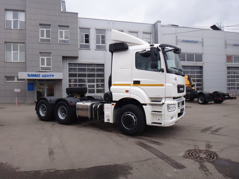 КАМАЗ 65206