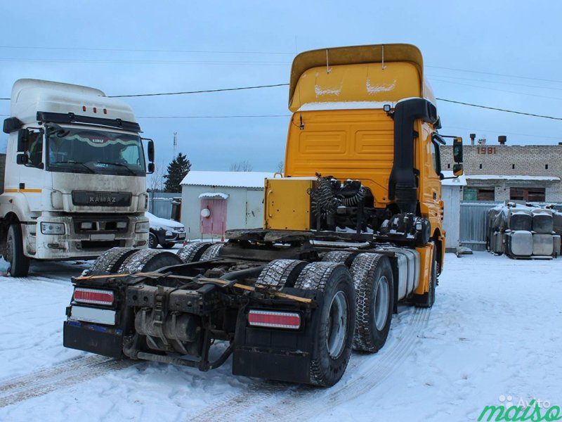 КАМАЗ 6х4 седельный тягач 65206