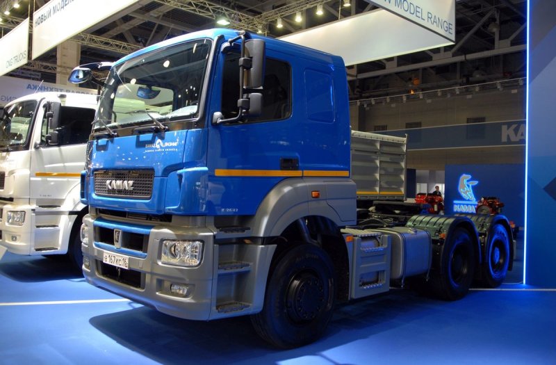 КАМАЗ 65806-002-68 т5 тягач седельный