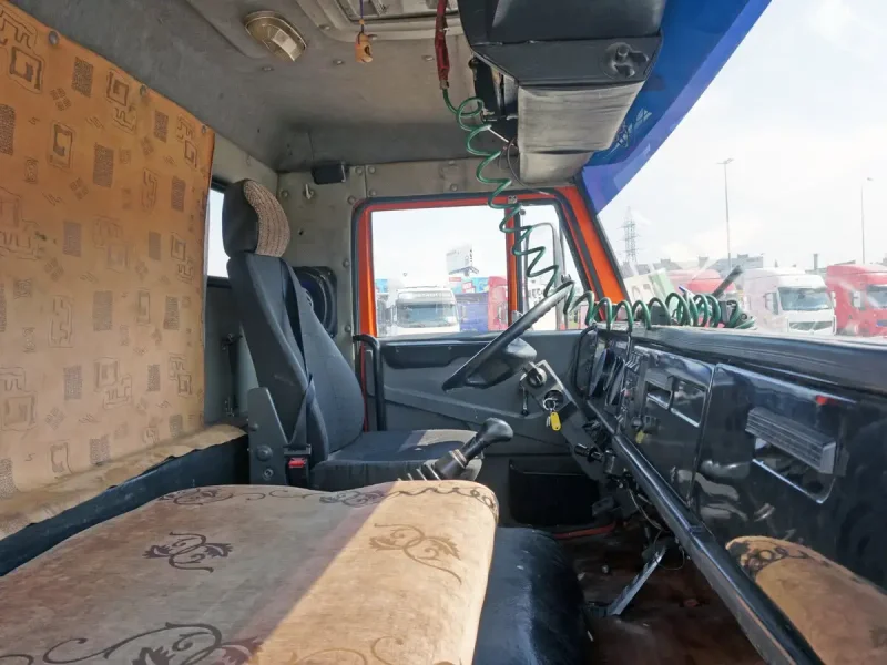 КАМАЗ 65115 салон кабины