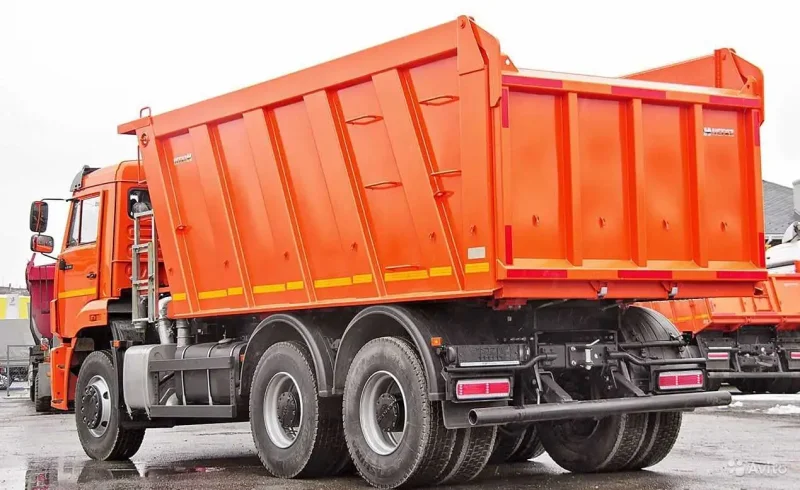Самосвал КАМАЗ 6589-40