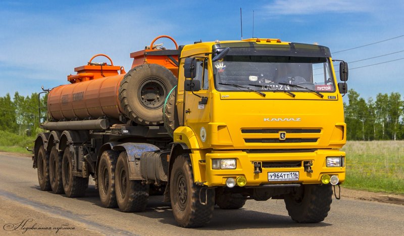 Седельный тягач КАМАЗ-44108-10