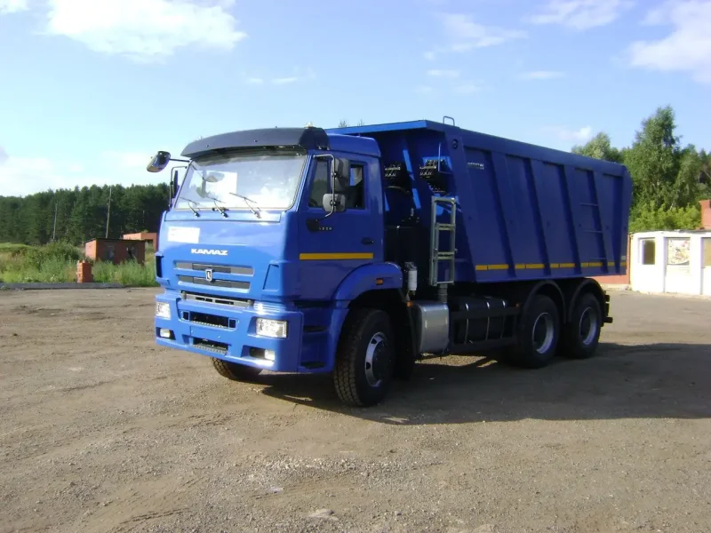 КАМАЗ 6520 самосвал синего цвета